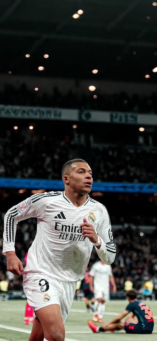 意甲：国米主场3-0击败博洛尼亚（意甲：国米主场3比0完胜博洛尼亚）