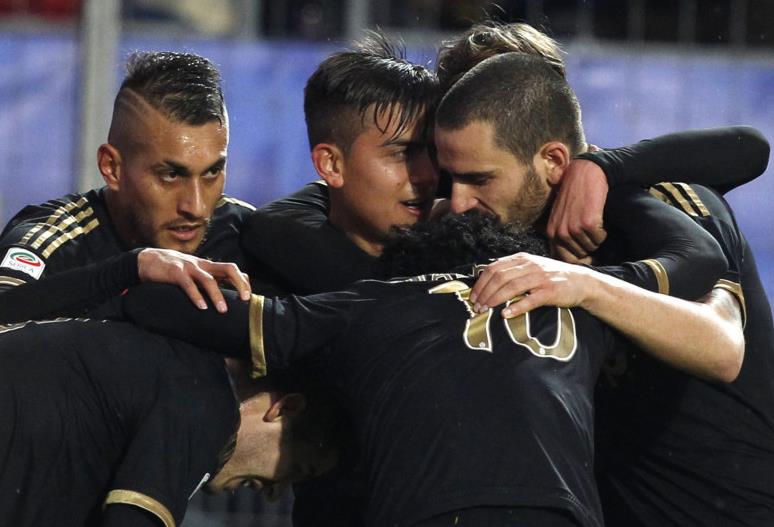 中超比赛亮点：上海申花绝杀广州队,（中超看点：上海申花压哨绝杀广州队）