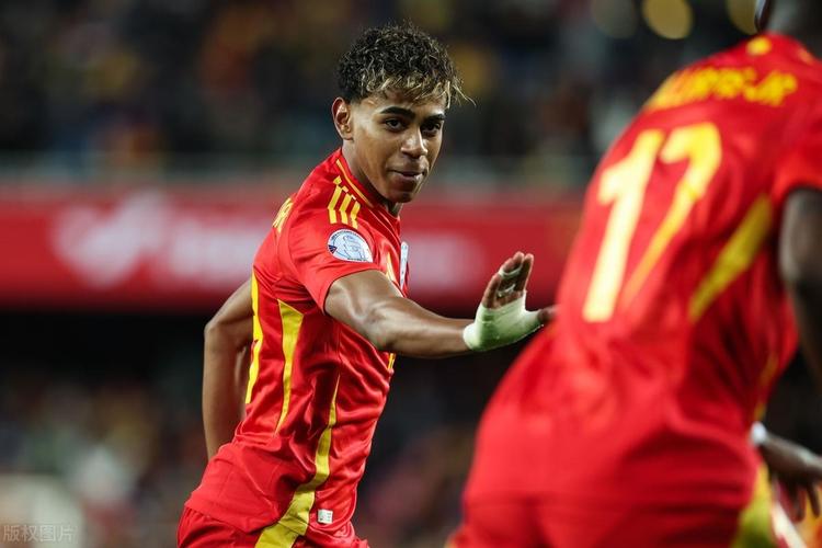 波利塔诺：世界杯资格赛必须全力以赴；最近在俱乐部很费体力